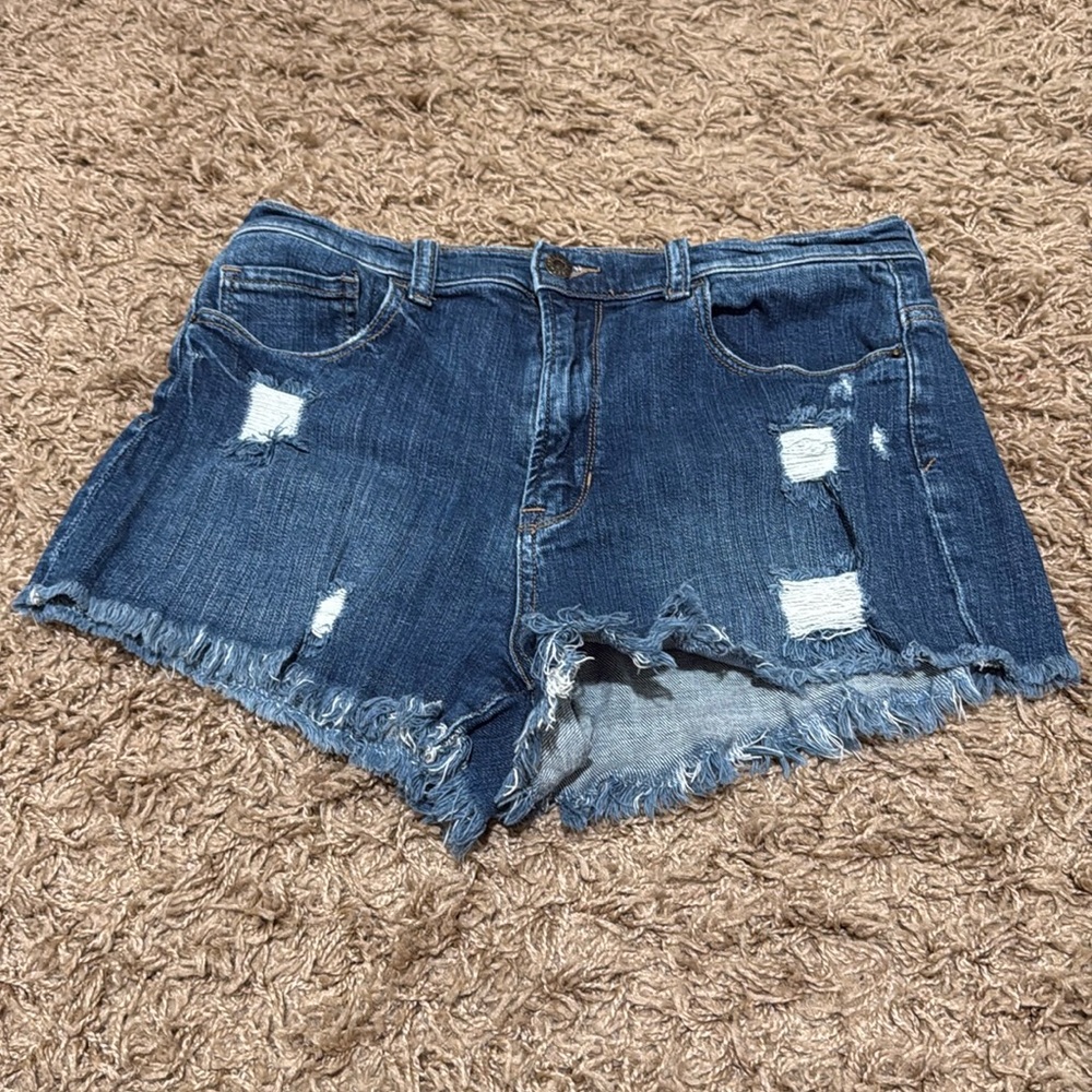 High Waisted Distressed Shorts